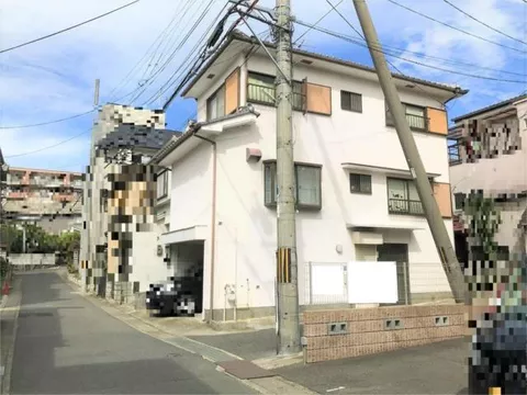 Uji City, Iseta Town Nakayama (Iseta Station) 3-story 3DK