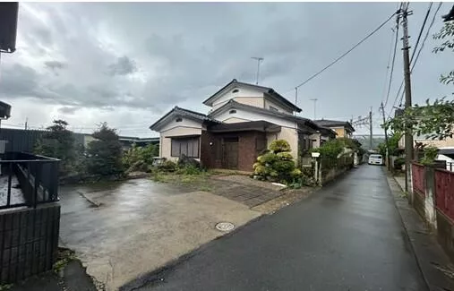 Kuki City, Kurihashi Kita 1-chome (Kurihashi Station) 2-story building 6DK