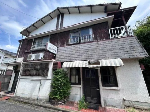 6-Tokiwa-machi, Imabari-shi, Hyogo 2F 3DK

3,500,000 yen