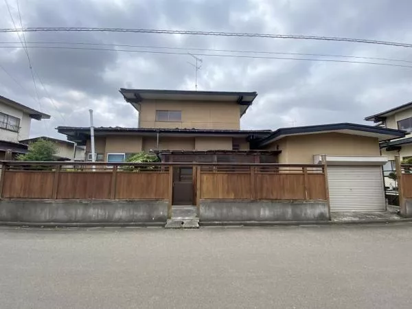 Noshiro City, Ochiai, Nakadaono (Muka Noshiro Station) 2-story building 4LDK
