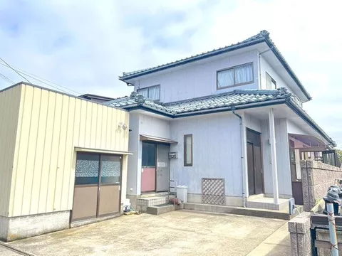 Takai Real Estate ☆ Spacious 7LDK layout × generous 79 tsubo lot