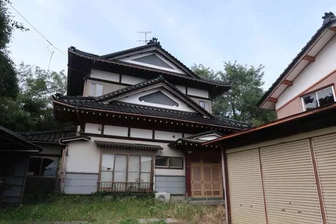 Sakata City, Miyauchi Aza Mutsushinden (Motodate Station) 2-story 8DK
