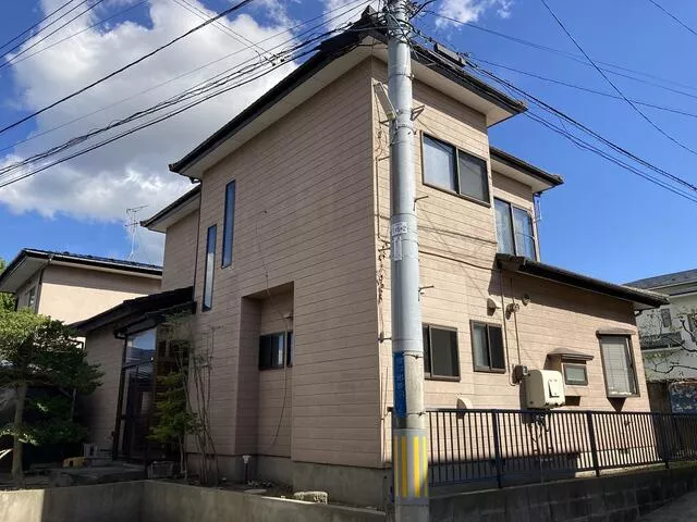 JR Ou Main Line "Kami-Iijima" Station 15 minutes on foot