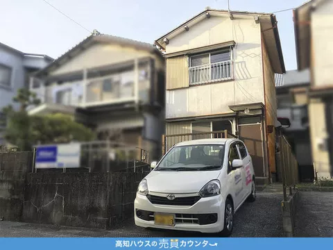Kochi City, Godaisan (Bunju-dori Station) 2-story 2DK