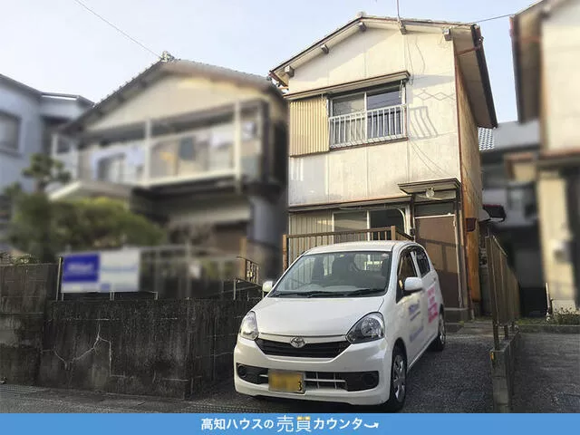 Kochi City, Godaisan (Bunju-dori Station) 2-story 2DK