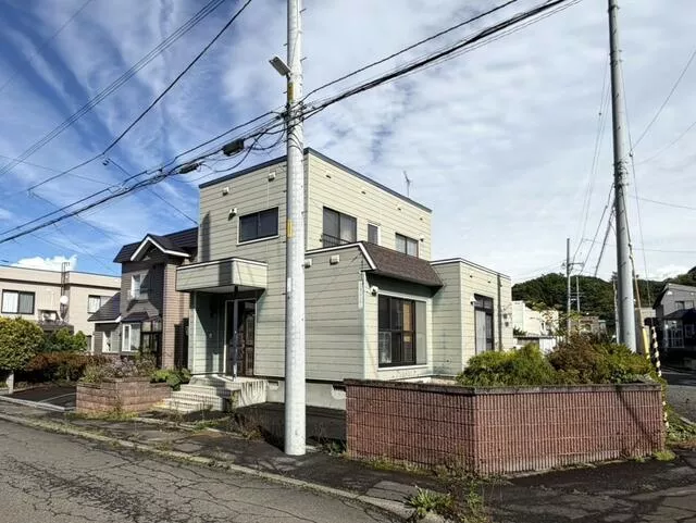 Sapporo City, Minami Ward, Fujino 4-jo 2-chome (Makomanai Station) 2-story 3LDK