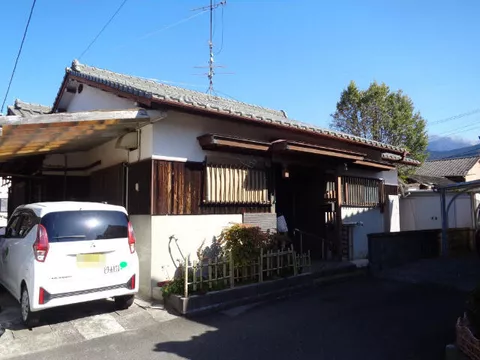 Niihama City, Hagiue (Nakahagi Station) Single-story building 4DK