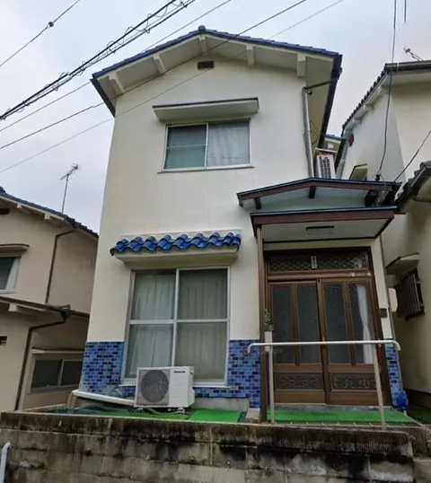 Aki County, Fuchu Town, Yahata 4-chome (Mukyou Station) 2-story building 3DK