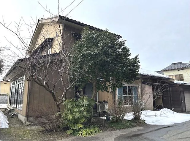 Used single-family home in Nakaniikawa District, Kamiichi Town, Masuin