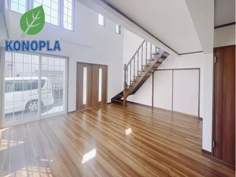 ☆Renovated property☆■Parking for 4 cars available■Open space with a loft■Living room staircase