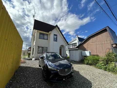 Takikawa City, Ogi-machi 3-chome (Takikawa Station) 2-story building 3LDK