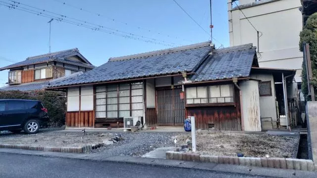 Koka City, Koka Town, Ohara Ichiba (Koka Station) Single-story building 2K
