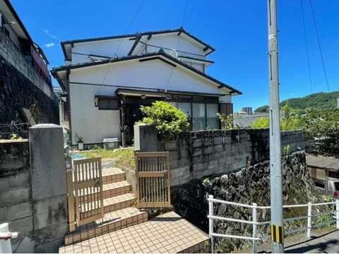 We have received a property with a high yield of 17.1%! Since it is currently rented, you can expect stable income immediately.