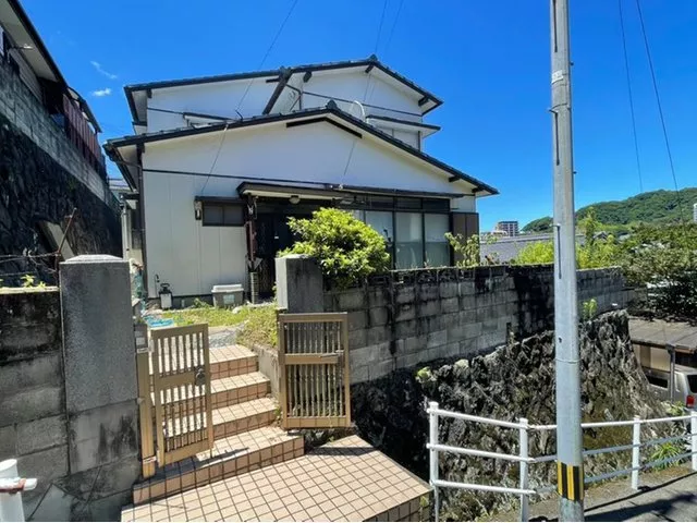 We have received a property with a high yield of 17.1%! Since it is currently rented, you can expect stable income immediately.