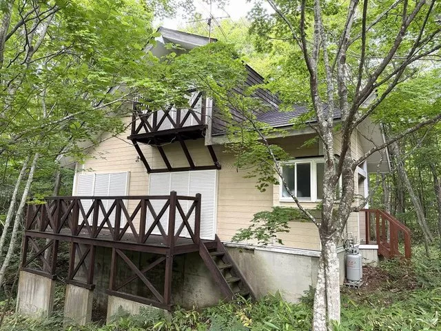 Oaza Hatori, Azashi Basukusa 4.5 million yen