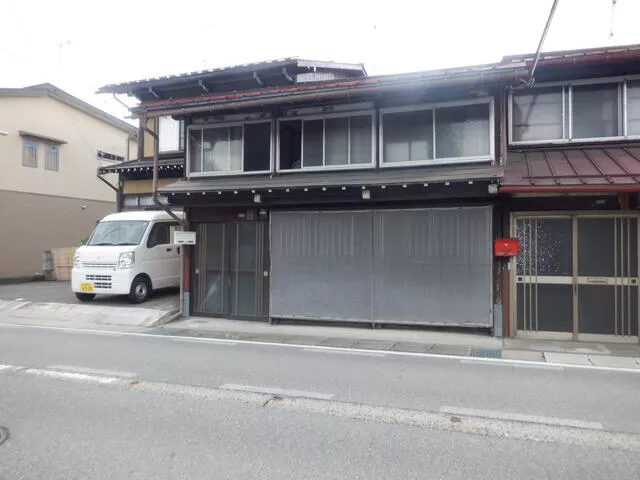 Hida City, Furukawa Town, Kōei Town (Hida-Furukawa Station) 2-story building 5K
