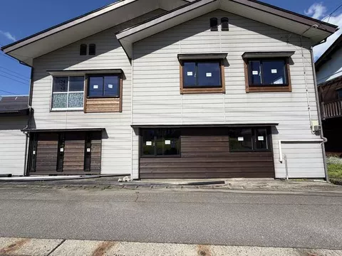 Minami Uonuma City, Oki Roku (Shiozawa Station), 2-story, 9DK