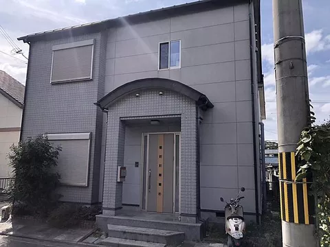 Used single-family house, old house, owner change property