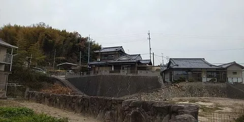 Used single-family home bus Etajima bus get off in front of Yume Town 4-minute walk