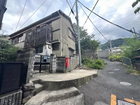 Kirikawa-cho, Higashi Osaka City (Hiraoka Station) 2-story 6DK