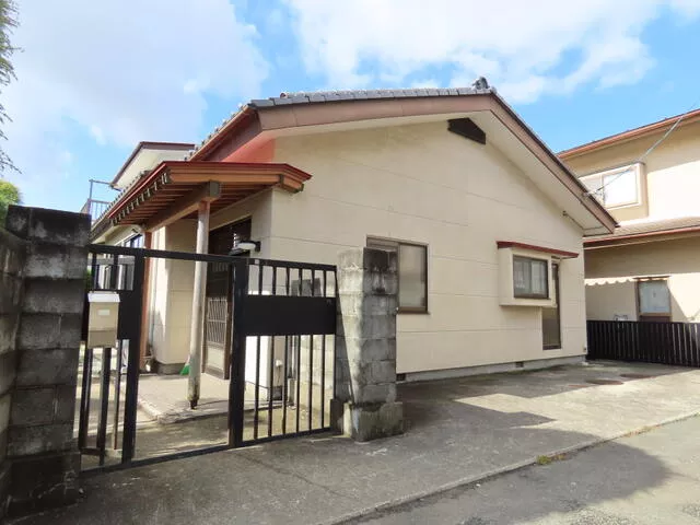 Hiyorigaoka 3-chome, Ishinomaki City (Ishinomaki Station) 2-story building 5DK