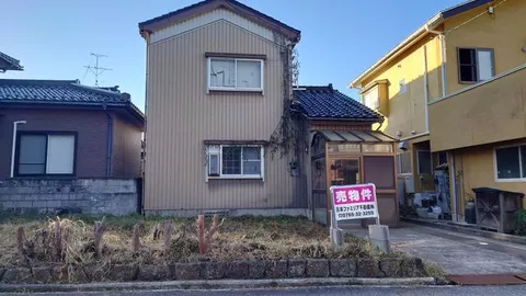 Uozu City, Hon'ei Shinmachi (Dentetsu Uozu Station), 2-story, 5K