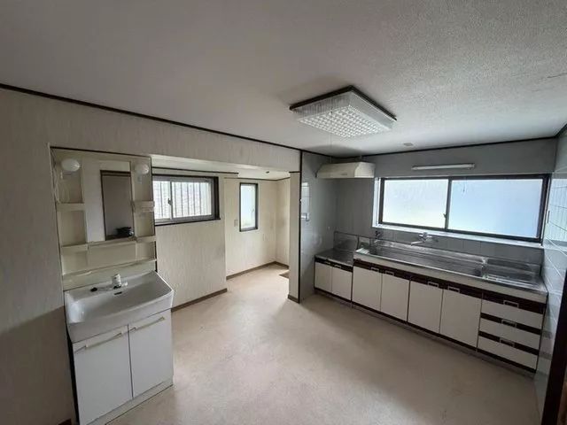 Tanabe Town (Karahashimae Station) 7.8 million yen