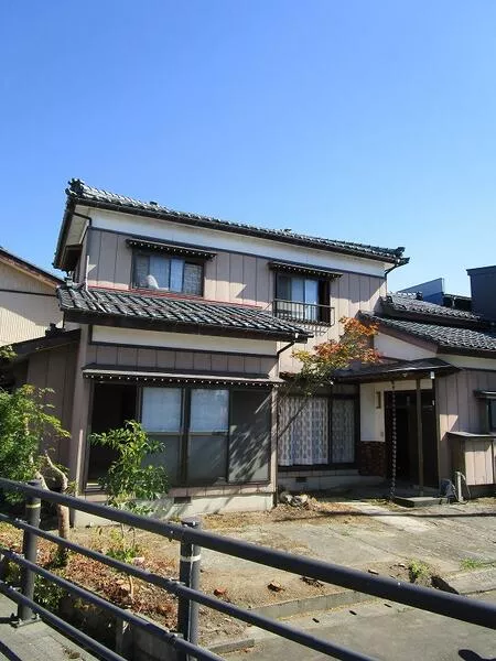 Kamiyama 1-chome, Ojiya City