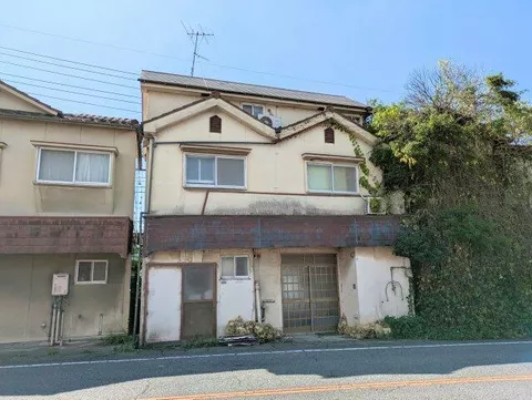 Matsuyama City, Minami Umehoncho (Ushibuchi Station), 3-story building, 5DK