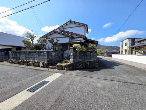 Shimonoseki City Toyoura Town Toyohidai 1-chome (Kuroimura Station) 2-story building 5SDK