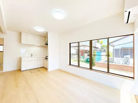 [Open House Held] [Renovated] A life with a garden by the sea. Dog run and