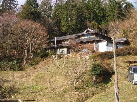 Tomata District, Kagamino Town, Nakaya (Inshou Station) 2-story building 5DK