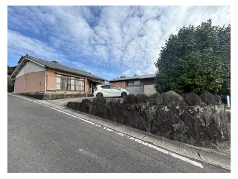 【Open House】 Current sale until May 11 / Single-story / Parking for 3 cars available / Less traffic in the surrounding area