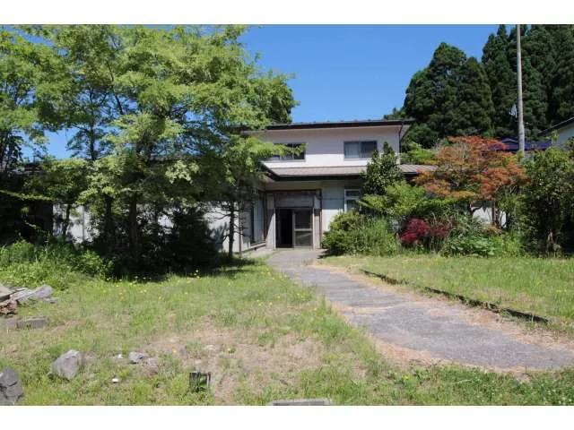 Oga City Funakawako Hizume Mochikesawa (Hadachi Station) 2-story 8DK