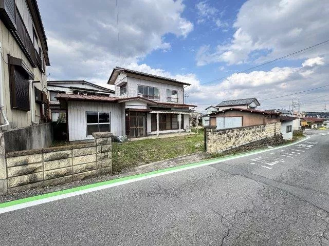 ■ This price includes a land area of 92.8 tsubo! ■ For customers looking for a house on a low budget