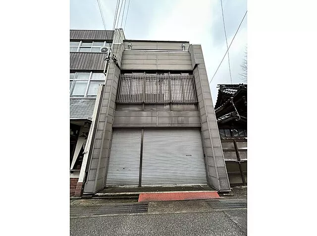 Used single-family home in Nanto, Fukumi Shinmachi, used single-family home