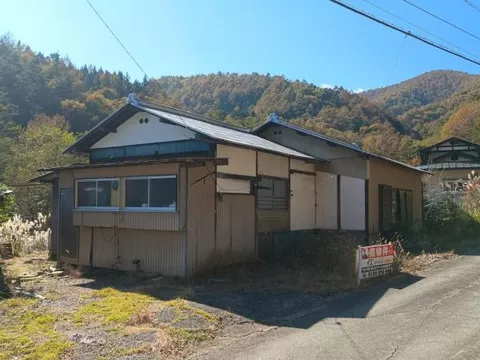 Koshu-shi, Shioyama Ichinose Takahashi (Shioyama station) Single story house 5DK

2,480,000 yen