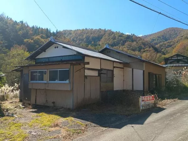 Koshu-shi, Shioyama Ichinose Takahashi (Shioyama station) Single story house 5DK

2,480,000 yen