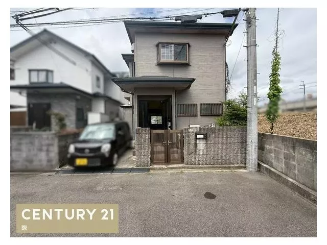 Okada (Kuroe Station) 2.4 million yen
