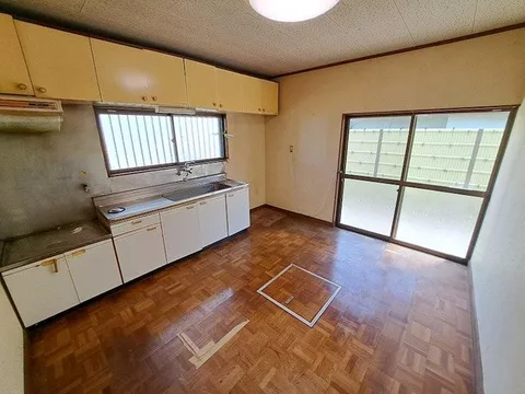 ◇Land Readjustment Completed◇Site Area Over 90 Tsubo◇Parking for 2 cars Available◇Sakai Town Station Approximately 6 Minutes on Foot - Image 3