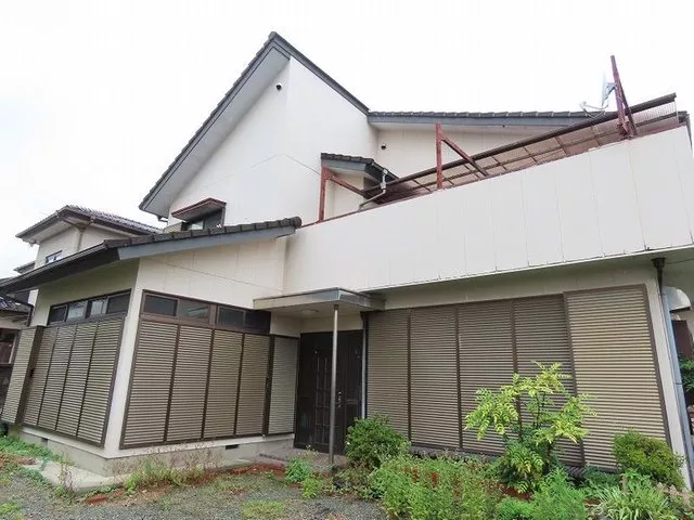 This is a used property with a store☆ Spacious kitchen suitable for large groups♪