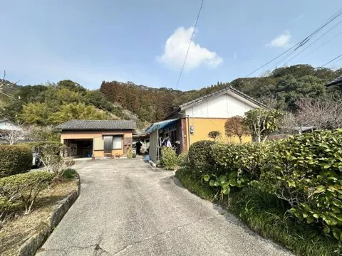 Nichinan City, Nangotown Tsuyano (Nango Station) Single-story building 4DK