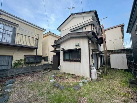 Yokosuka City, Hirasaku 5-chome (Kinugasa Station) 2-story building 3K