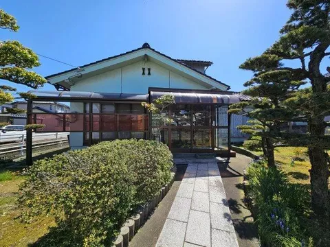 Takaoka City, Shimokokuno Umeda (Shogawaguchi Station), 2-story building, 6DK