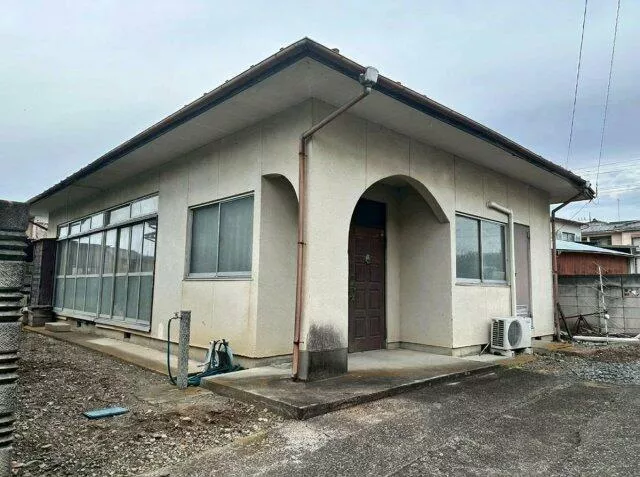 Tochigi City, Jonai-cho 2-chome (Tochigi Station) Single-story building 2DK