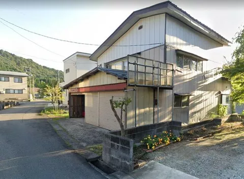 Senboku City, Kakunodate Town, Kamisugazawa (Kakunodate Station) 2-story 2DK