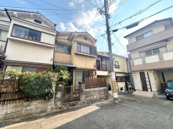 Yamashina Ward, Kyoto City, Ooyaka Furukaidou Town (Nagitsuji Station) 2-story 5DK
