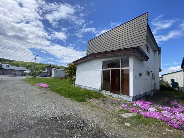 Kitami City, Rubeshibe Town, Asahi Chuo (Rubeshibe Station) 2-story building 5LDK