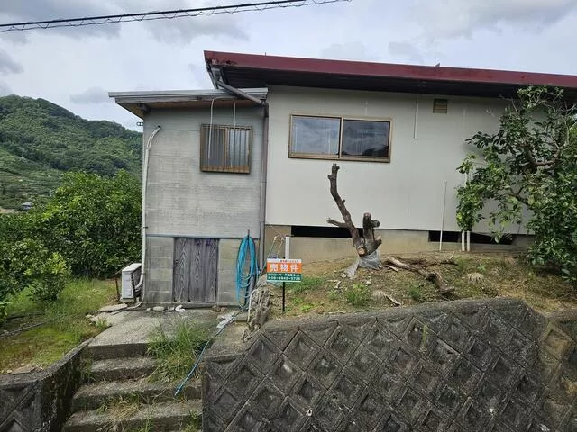 Arita-gun, Aritagawa-cho, Oaza Kankiji (Fujinami Station) Single-story building 3DK