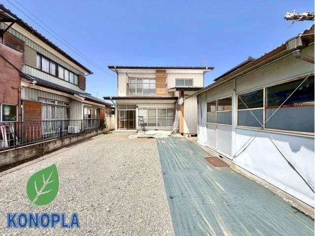 ☆ Property with over 90 tsubo of land ☆ ■ Workshop and storage available ■ Veranda ■ Excellent surrounding environment